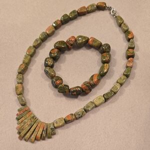 Unakite Green and Pinkish Brown Beaded Necklace and Bracelet Set